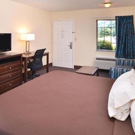 Americas Best Value Inn - Batesville Exterior photo