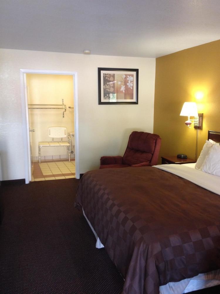 Americas Best Value Inn - Batesville Exterior photo