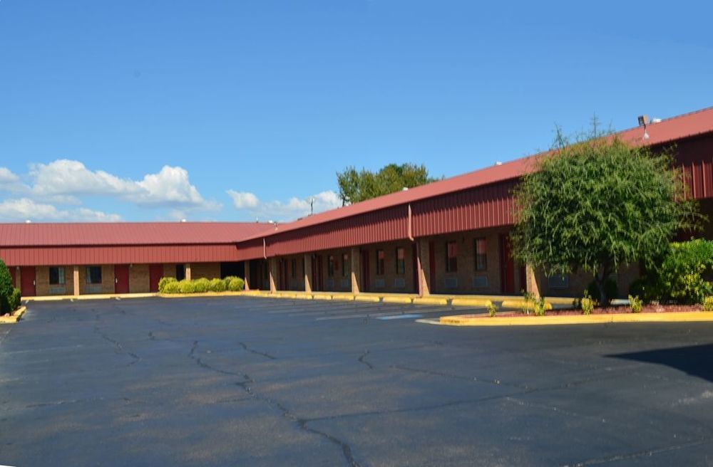 Americas Best Value Inn - Batesville Exterior photo