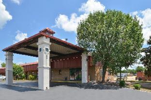 Americas Best Value Inn - Batesville Room photo