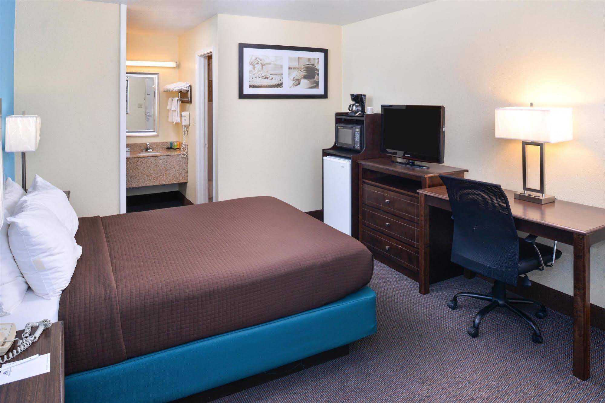 Americas Best Value Inn - Batesville Exterior photo