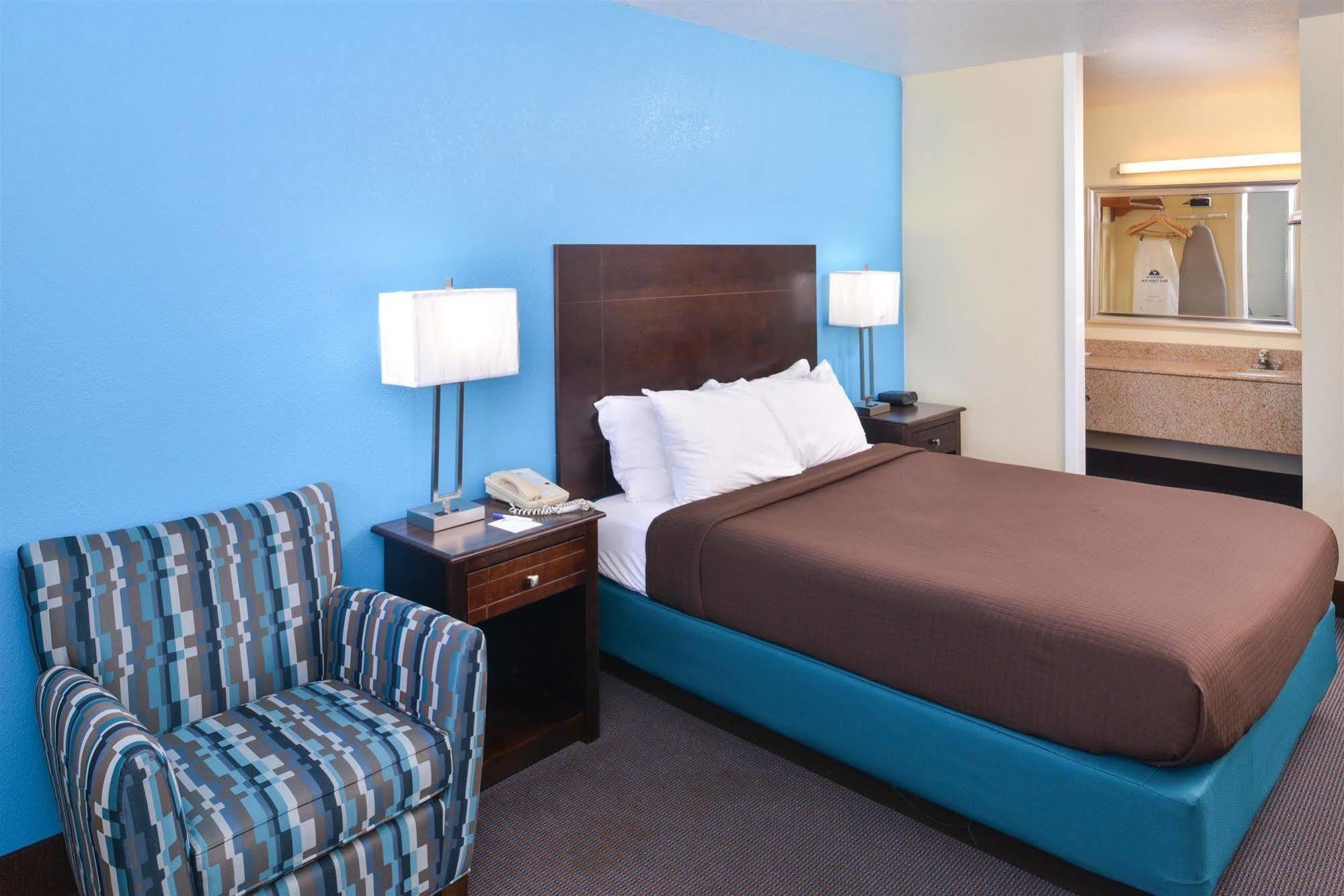 Americas Best Value Inn - Batesville Exterior photo