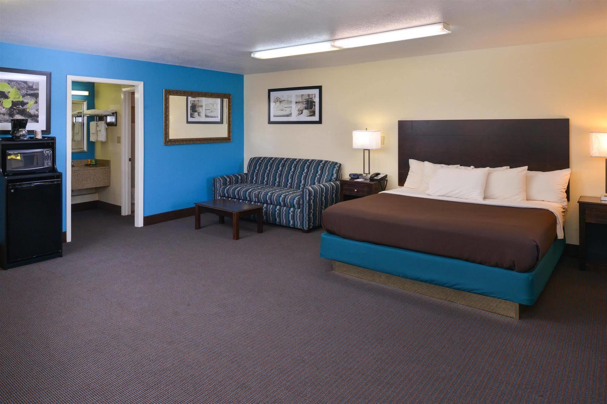 Americas Best Value Inn - Batesville Exterior photo