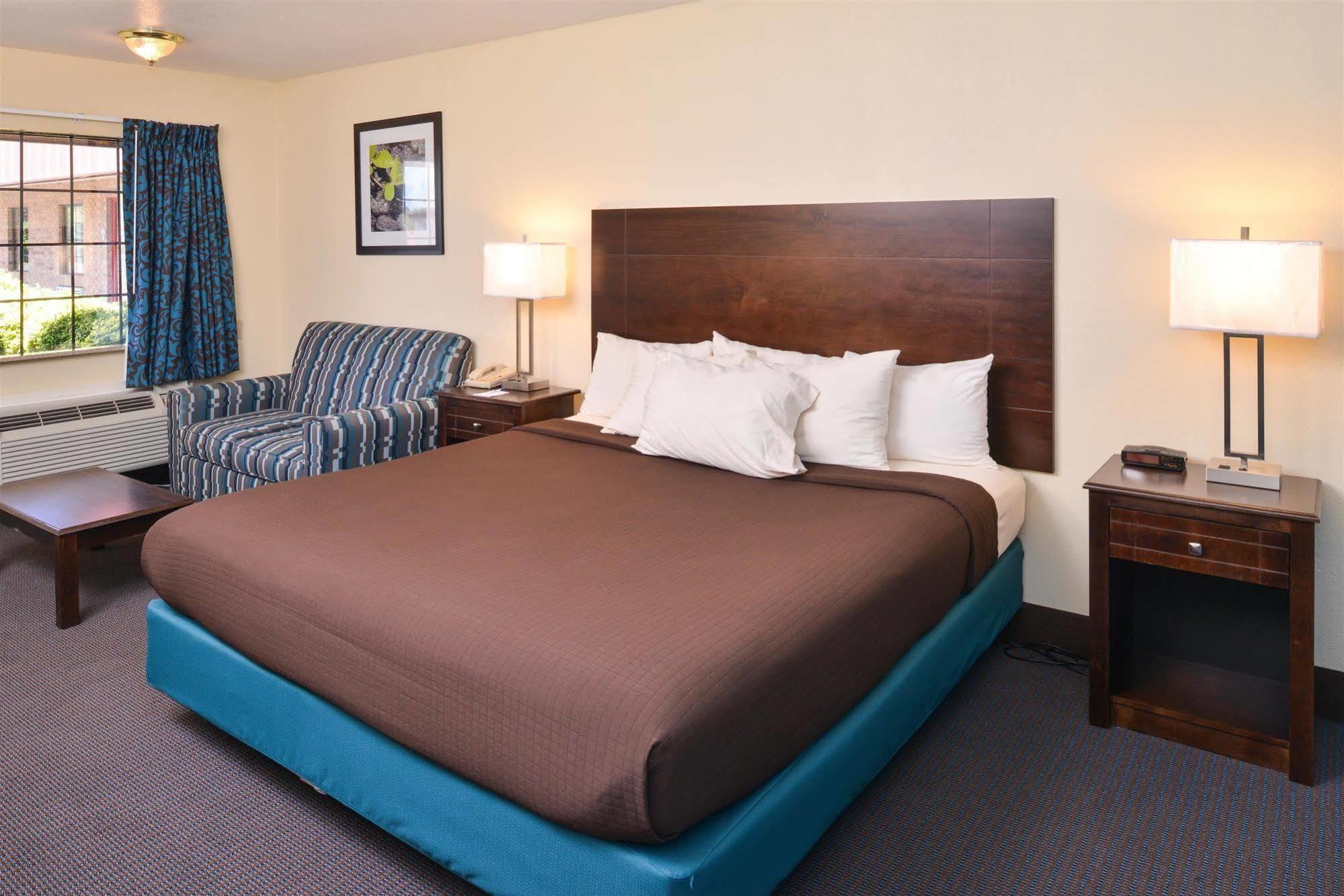 Americas Best Value Inn - Batesville Exterior photo